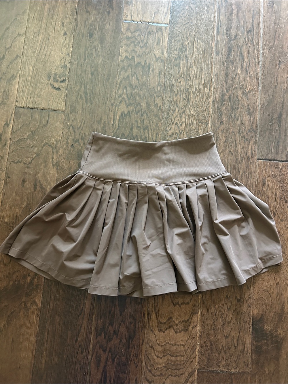 Recess Women's Pleated Ribbed Skirt/Skort